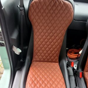 Lot de 2 coussins en similicuir marron